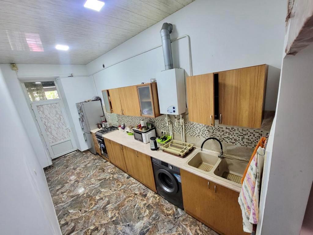 Karson Guest House And Tours Erivan Exterior foto